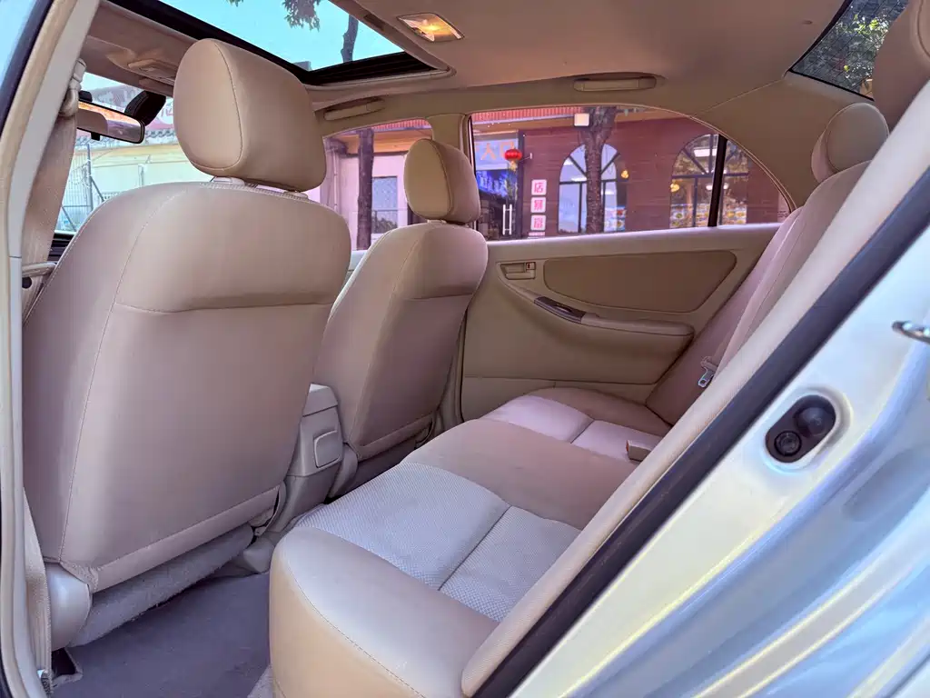 Toyota Corolla — миниатюра 6