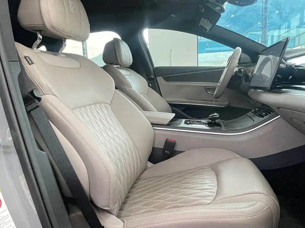 BYD Han — миниатюра 16