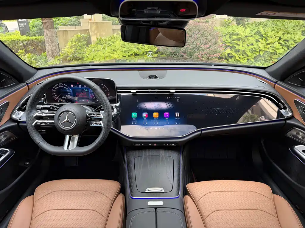 Mercedes-Benz E-Class — миниатюра 13
