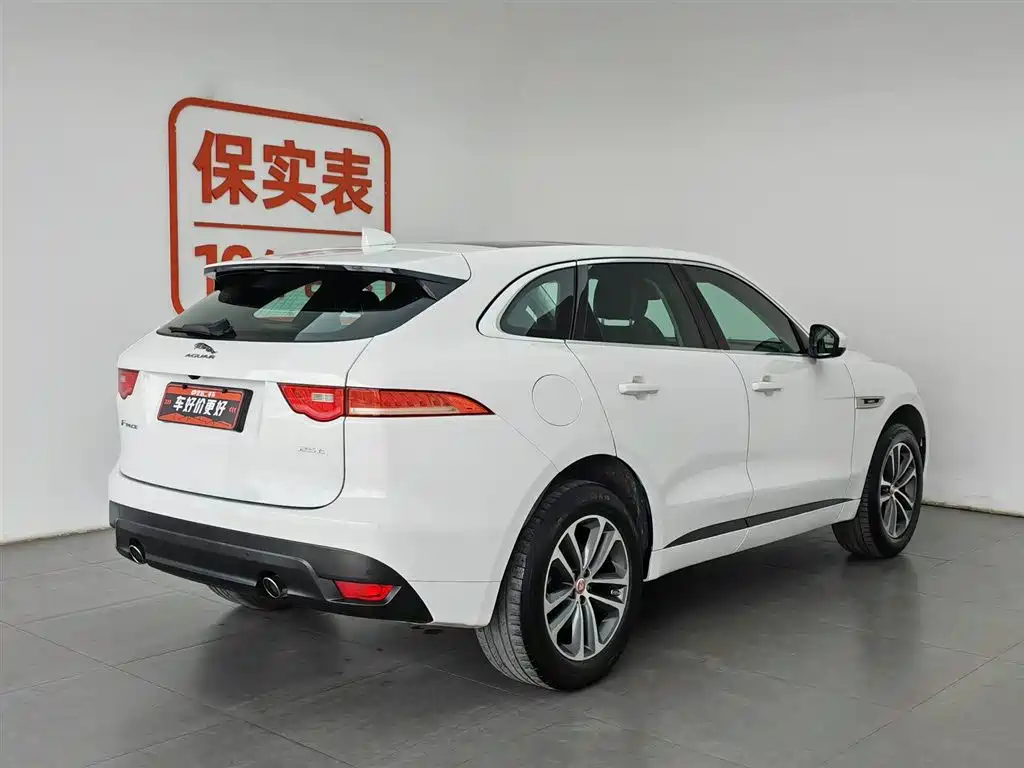 Jaguar F-Pace 2016 2.0T R-Sport Sport