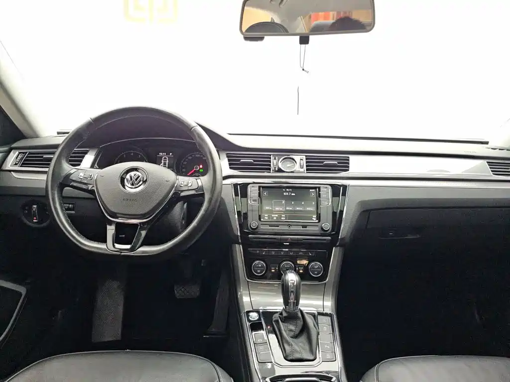 Volkswagen Passat — миниатюра 14