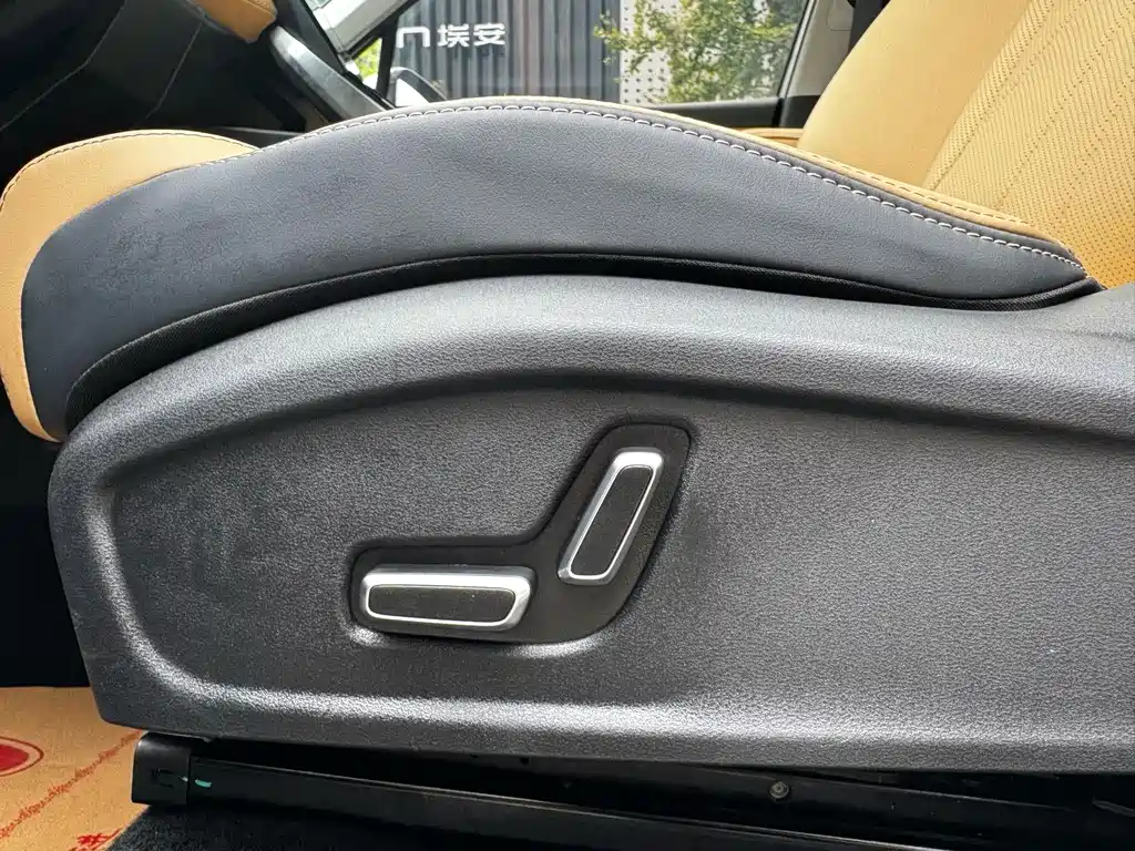 Geely Boyue L — миниатюра 6