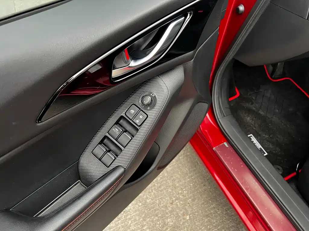 Mazda 3 Axela — миниатюра 11