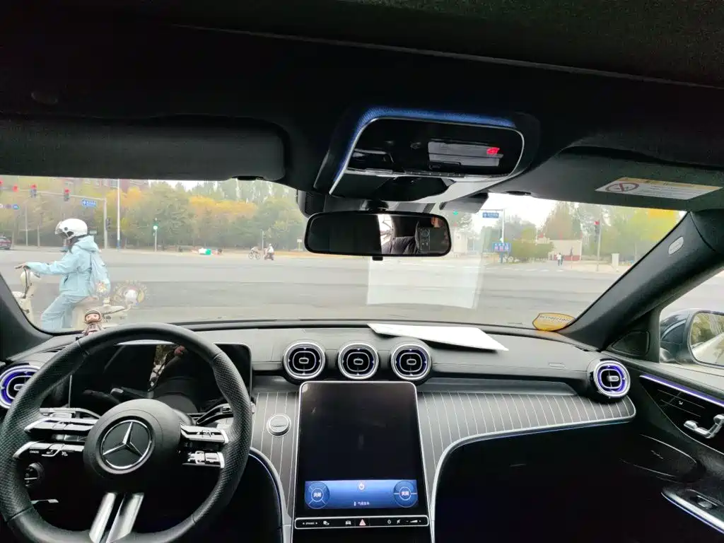 Mercedes-Benz C-Class — миниатюра 14
