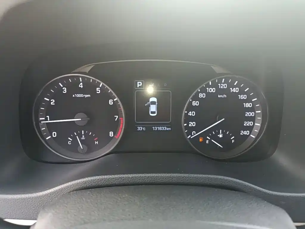 Hyundai Elantra — миниатюра 12