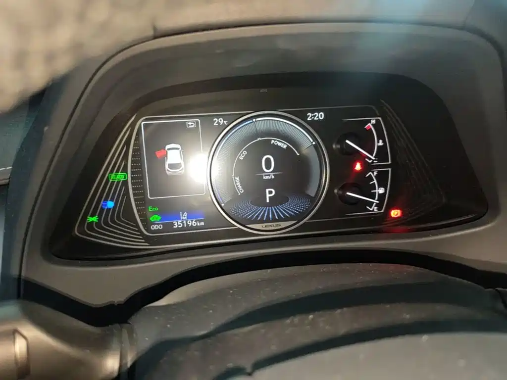 Lexus UX — миниатюра 12