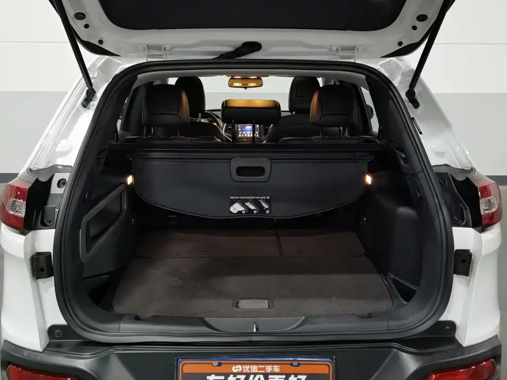 Jeep Cherokee — миниатюра 16