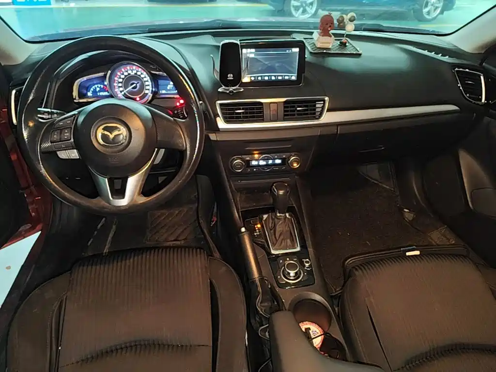 Mazda 3 Axela — миниатюра 10