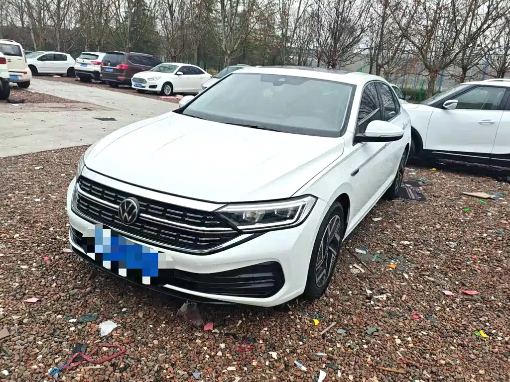 Volkswagen Sagitar 2023