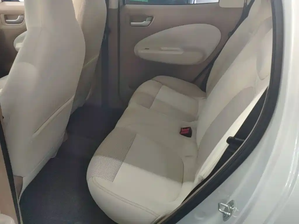 Wuling MINIEV — миниатюра 17