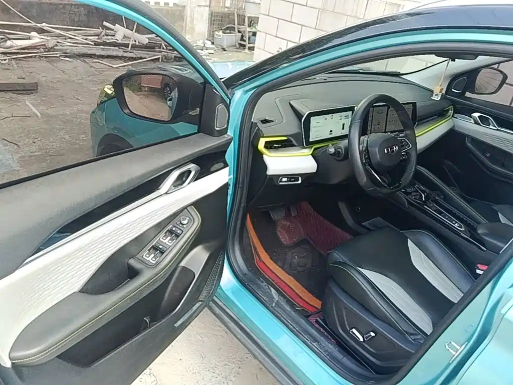 Geely Binyue — миниатюра 16