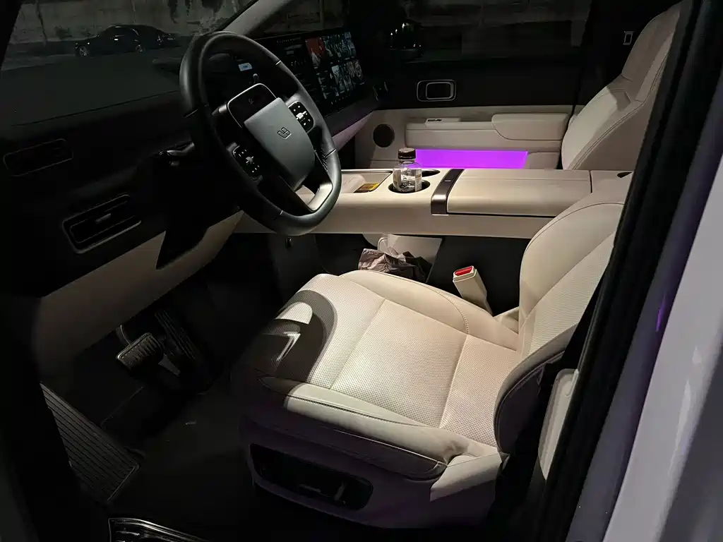 Li Auto Li MEGA — миниатюра 3