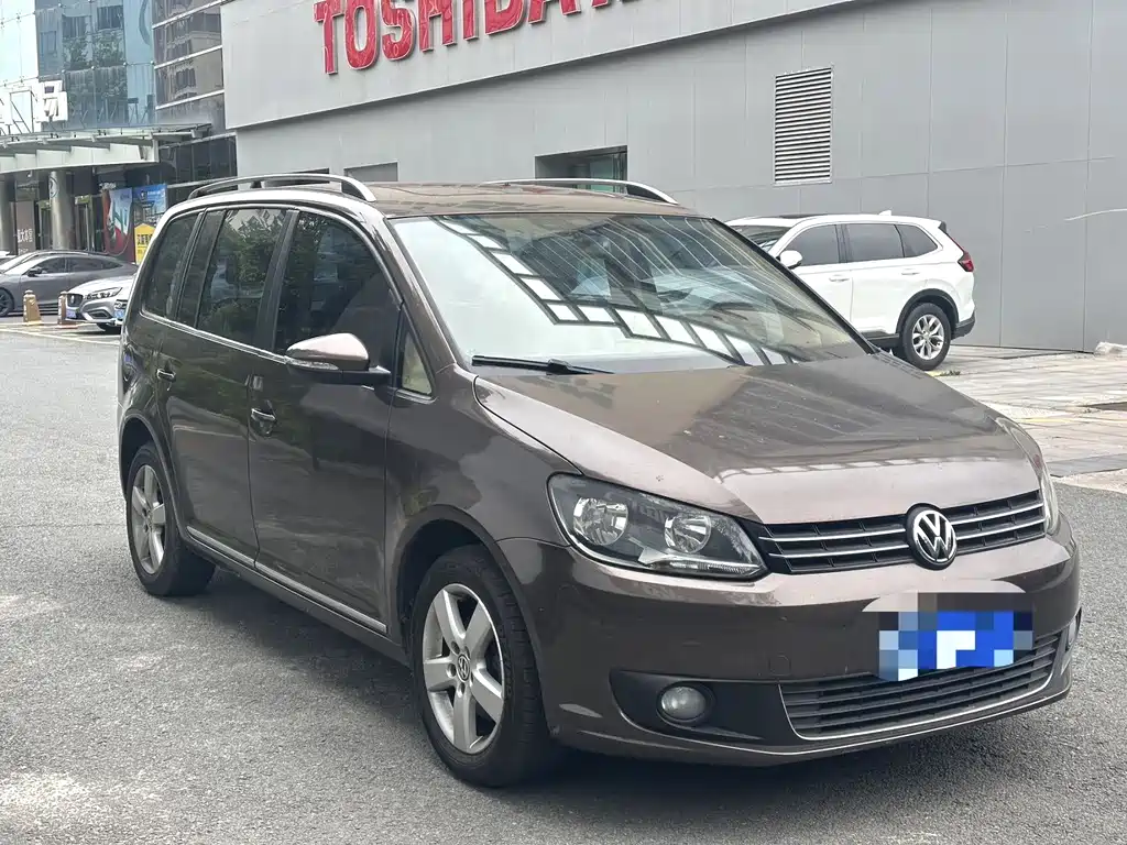 Volkswagen Touran — миниатюра 3