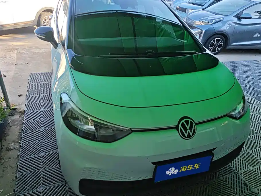 Volkswagen ID.3 — миниатюра 2