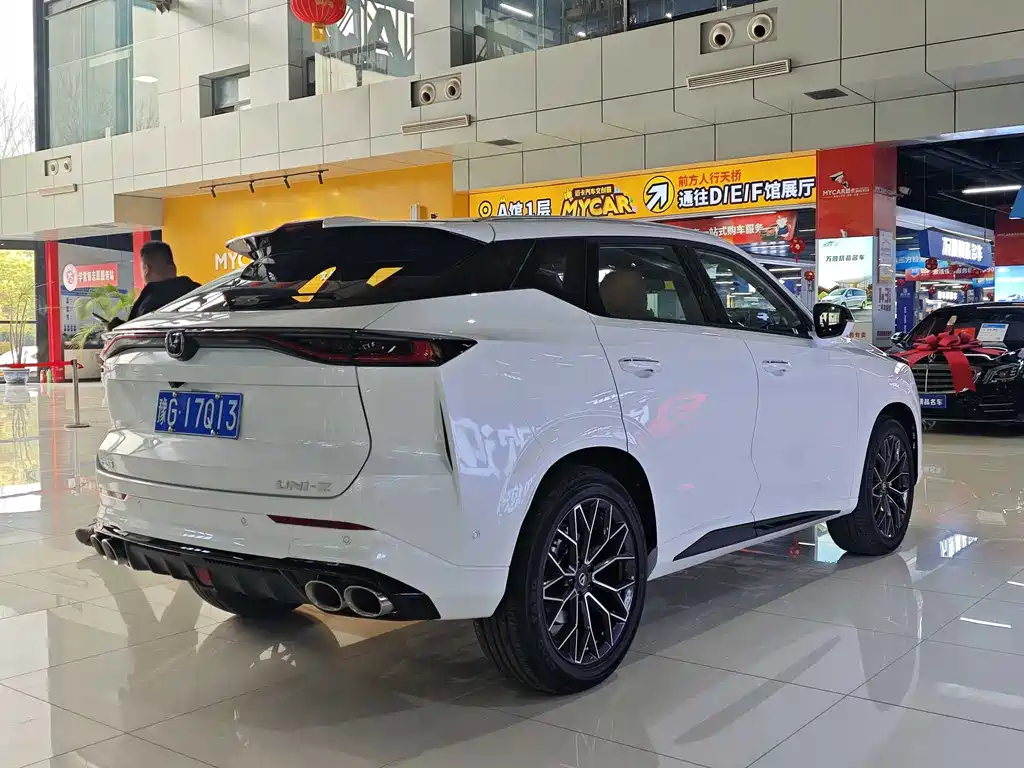 CHANGAN UNI Z