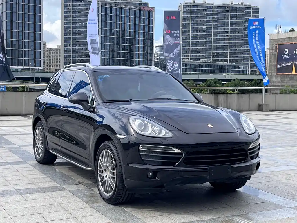 Porsche Cayenne — миниатюра 3