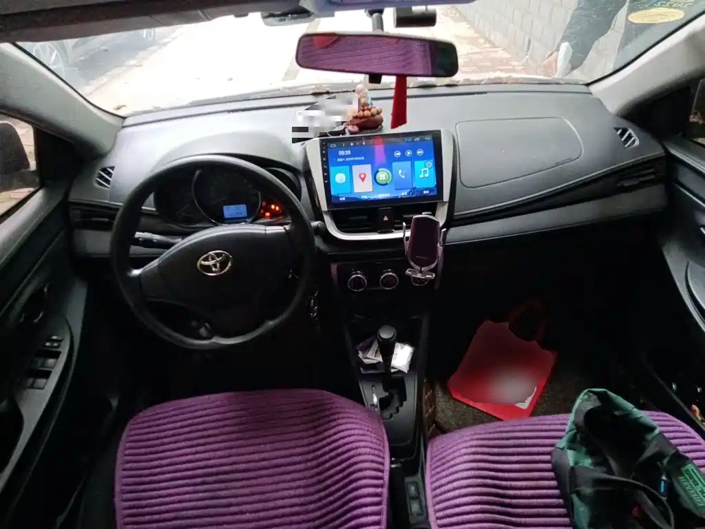 Toyota Yaris L — миниатюра 10