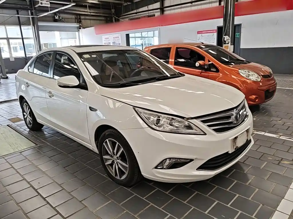 Changan Eado — миниатюра 4