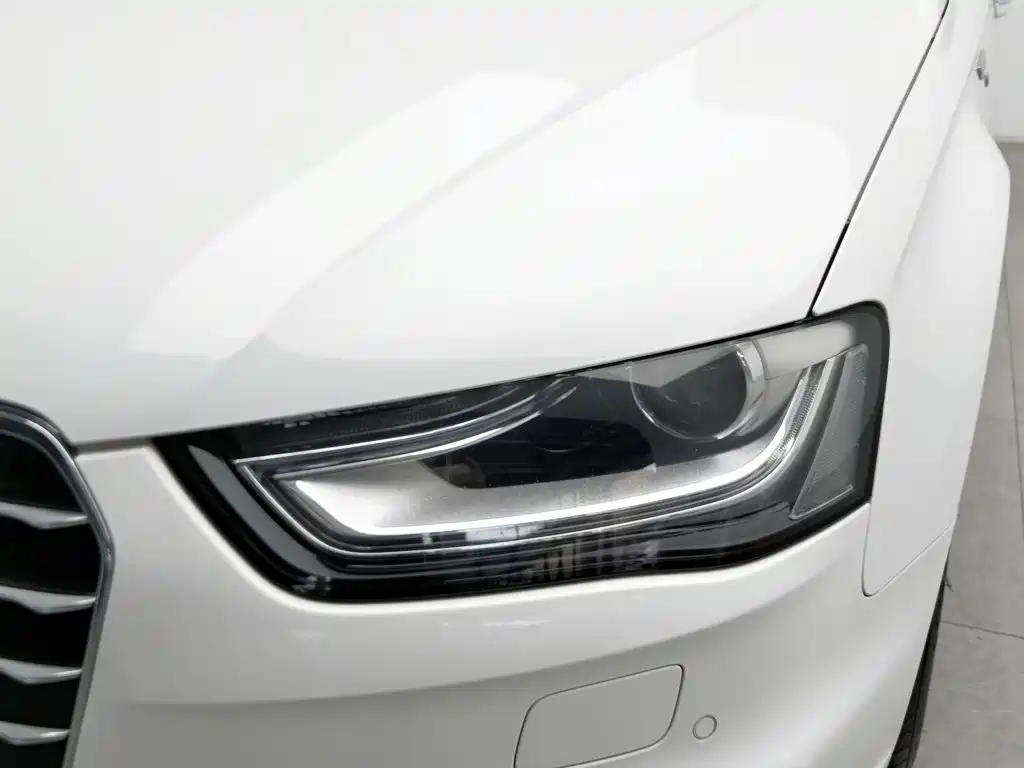 Audi A4L — миниатюра 7