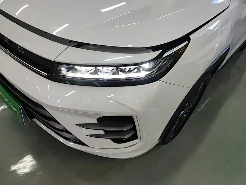 Exeed Zhaofeng — миниатюра 24
