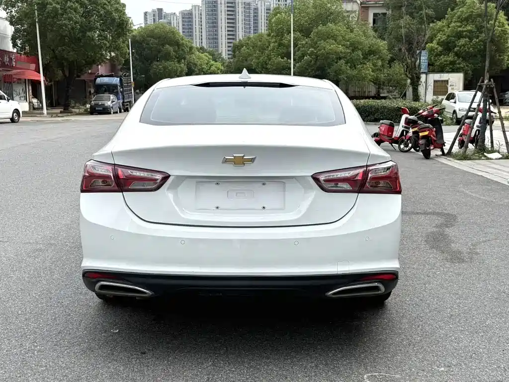 Chevrolet Malibu XL — миниатюра 8