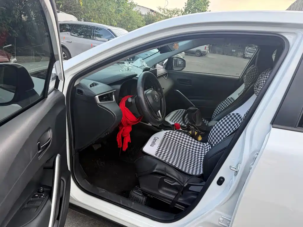 Toyota Frontlander — миниатюра 4
