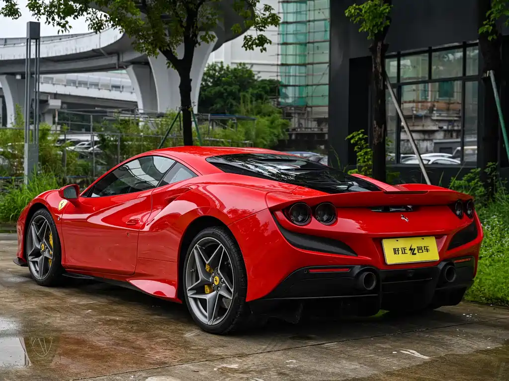 Ferrari F8 — миниатюра 3