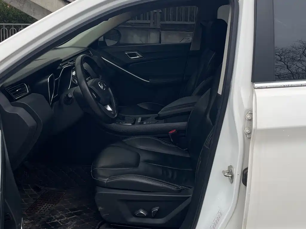 JIANGLING YUSHENG S330