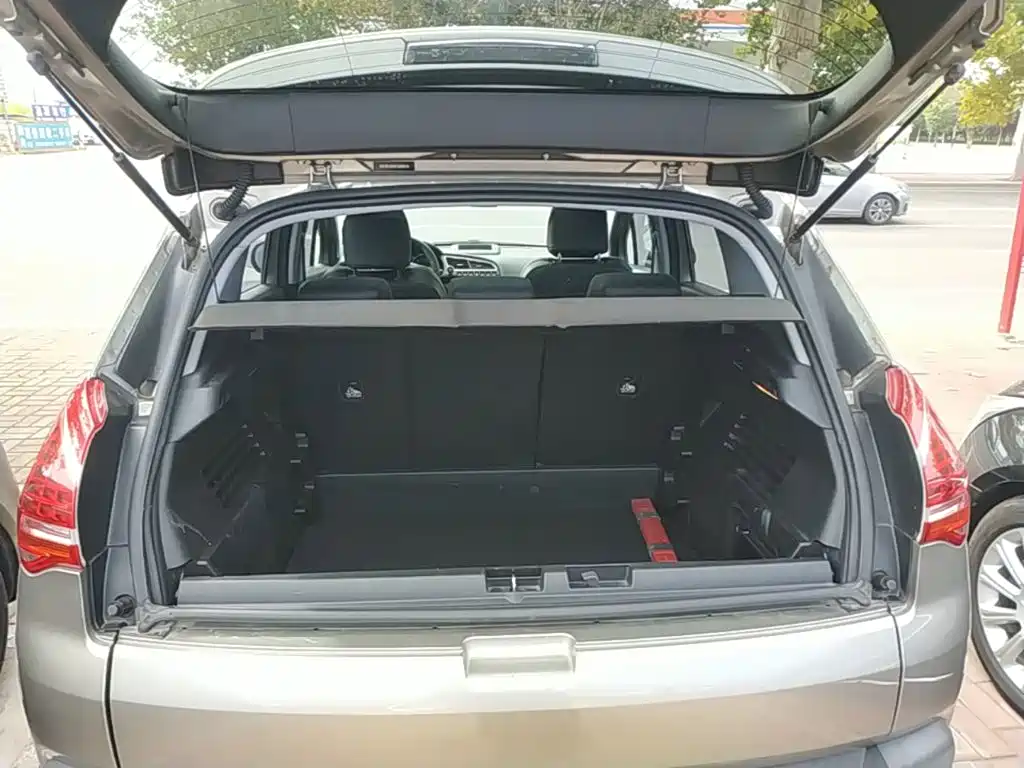 Peugeot 3008 — миниатюра 19