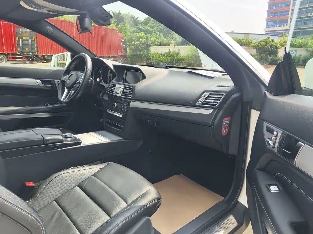 Mercedes-Benz E-Class (Import) — миниатюра 9
