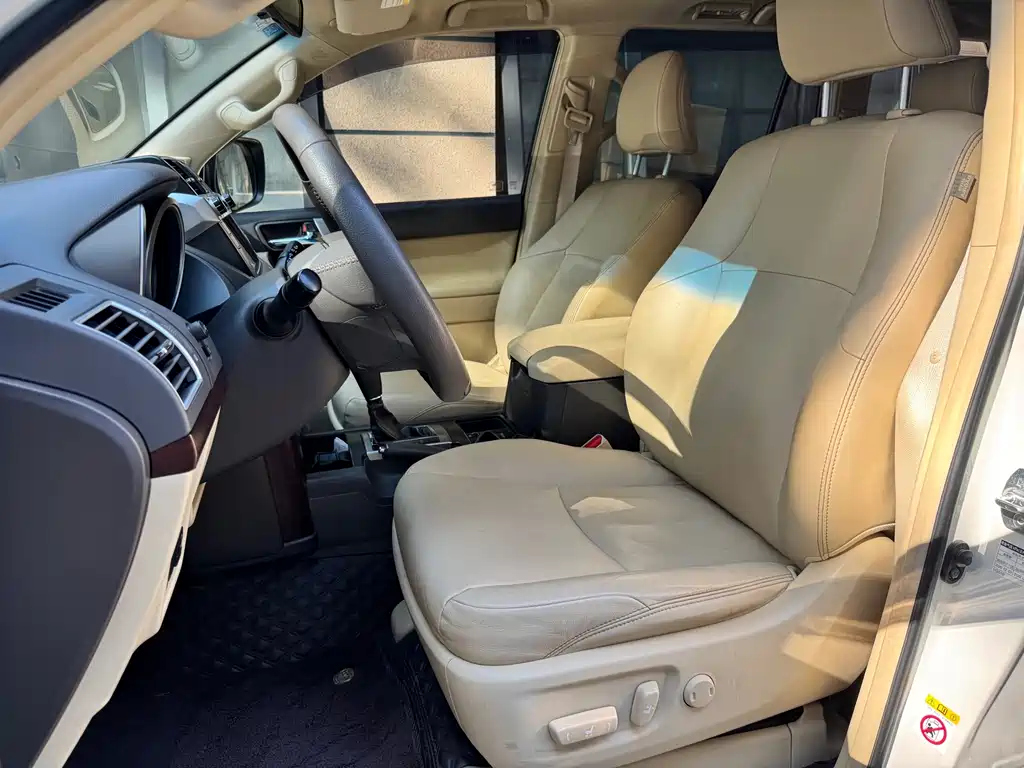 Toyota Prado — миниатюра 3