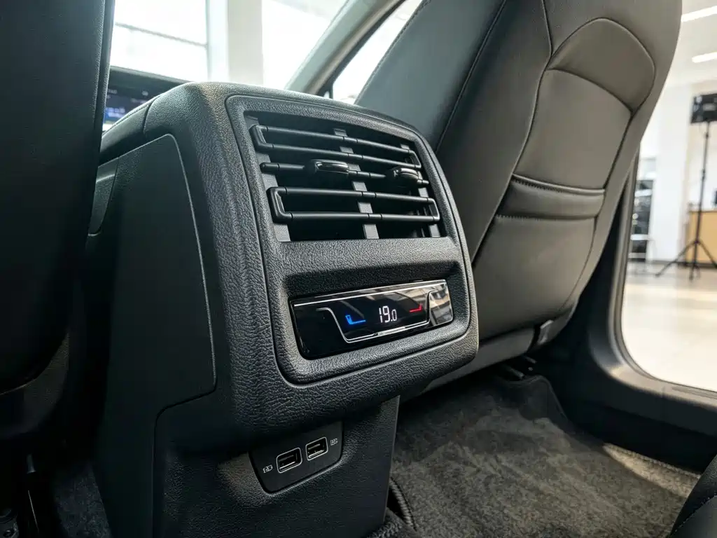 Volkswagen Golf — миниатюра 22