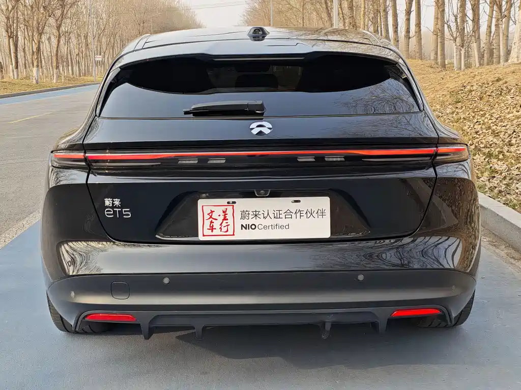 NIO NIO ET5T