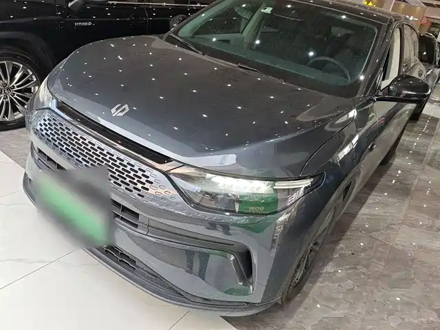 ZERO-RUNNING CAR ZERO RUN C11 2023