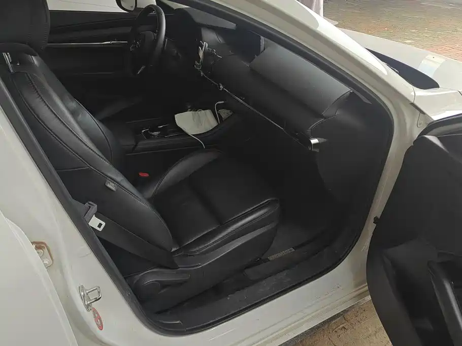 Mazda 3 Axela — миниатюра 8