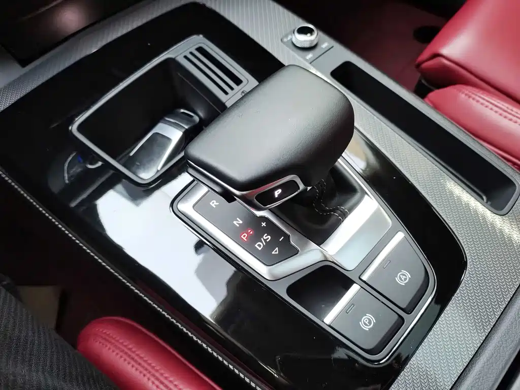 Audi Q5L — миниатюра 11