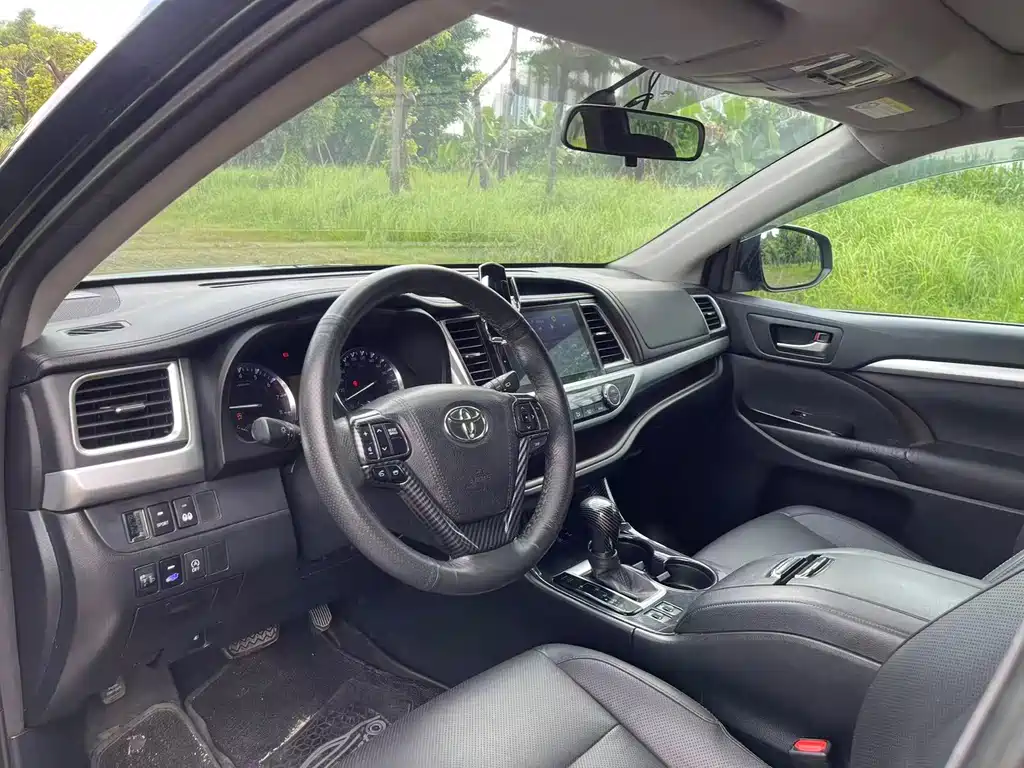 Toyota Highlander — миниатюра 15