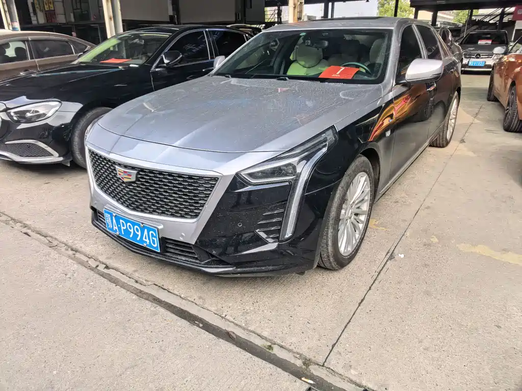 CADILLAC CT6