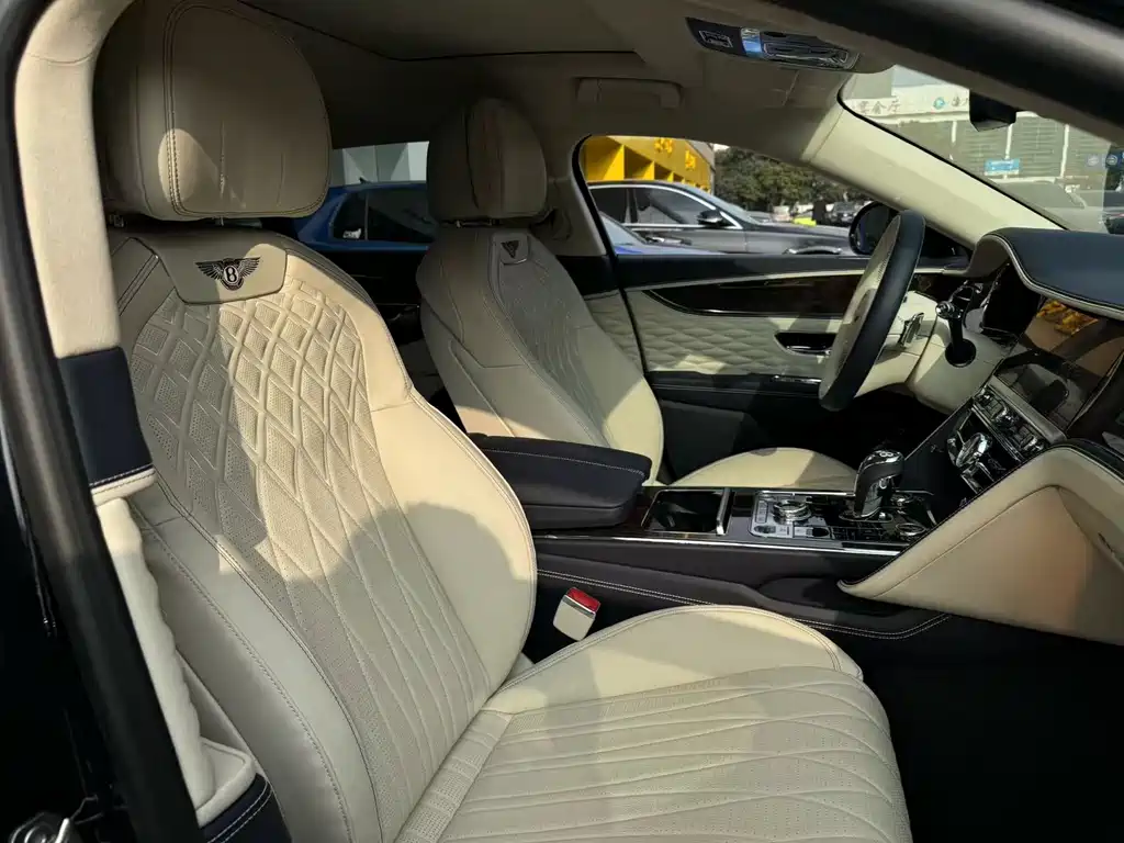 Bentley Flying Spur 2023 4.0T V8