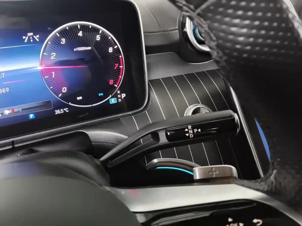 Mercedes-Benz C-Class — миниатюра 14
