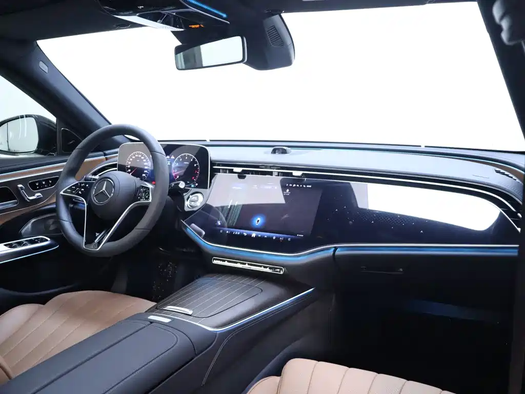 Mercedes-Benz E-Class — миниатюра 20