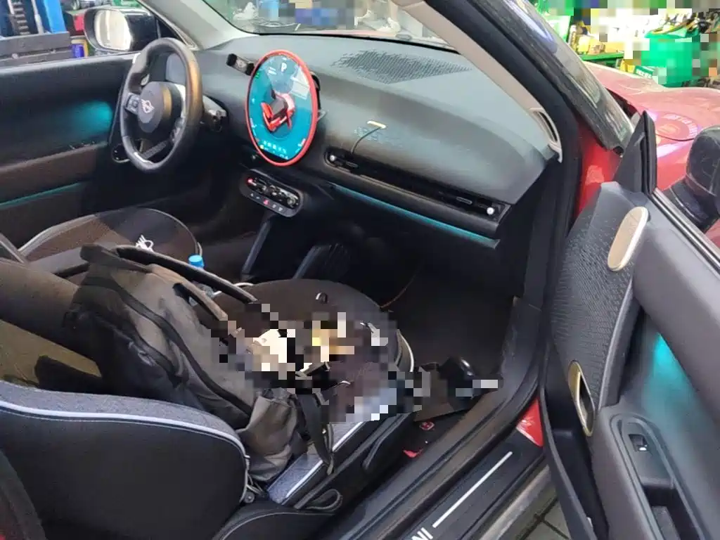 MINI MINI COOPER EV — миниатюра 9