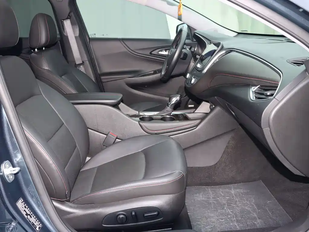 Chevrolet Malibu XL — миниатюра 13