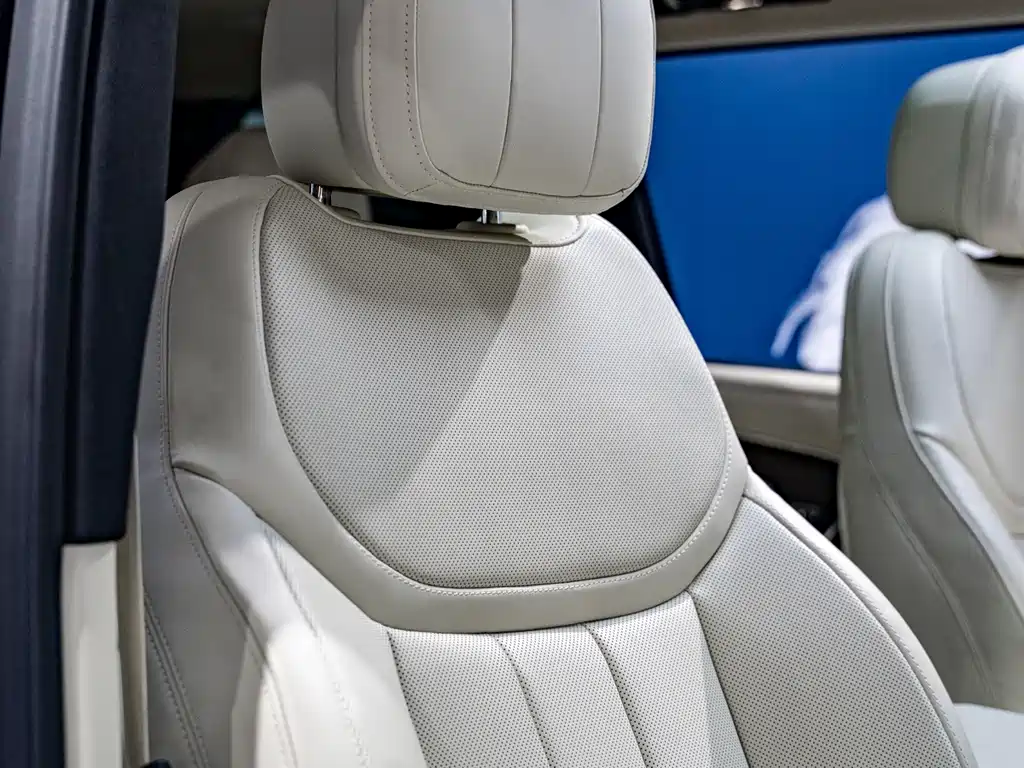 Land Rover Range Rover — миниатюра 13