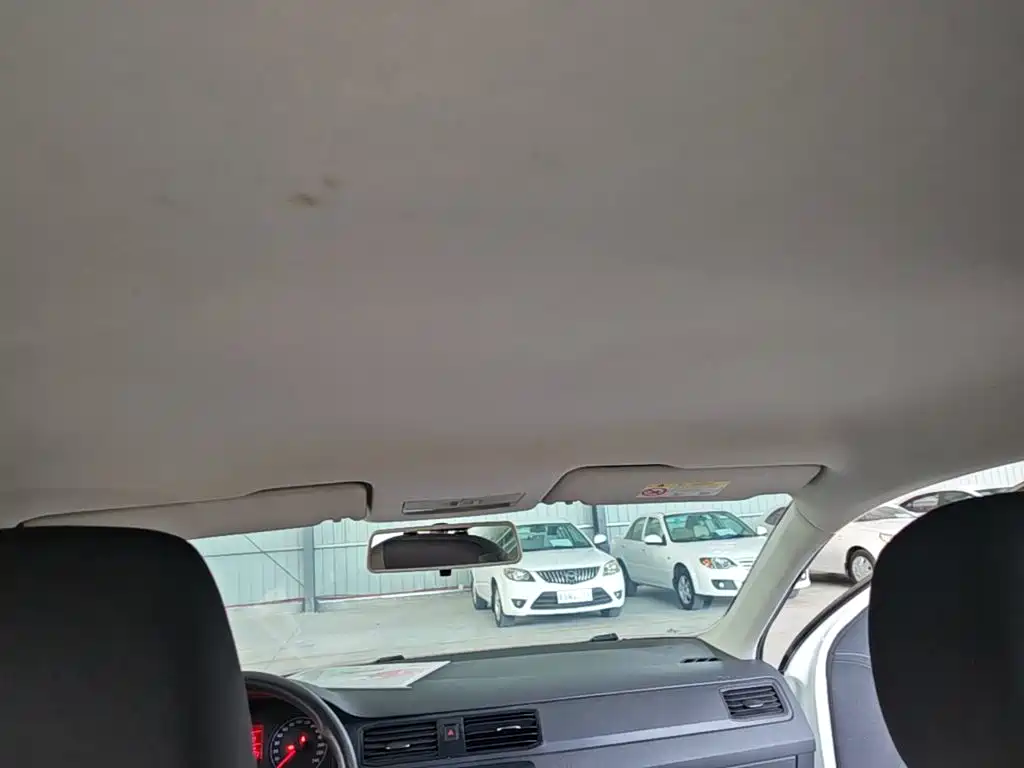 Volkswagen Santana — миниатюра 18