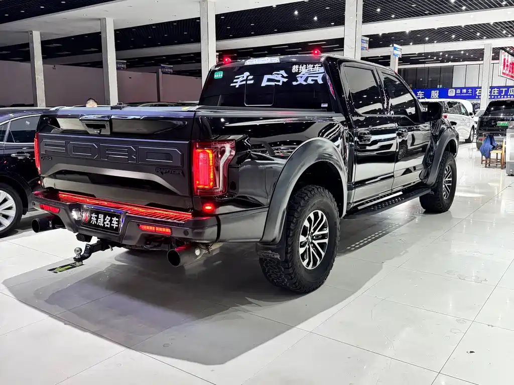 Ford F-150 Raptor — миниатюра 9
