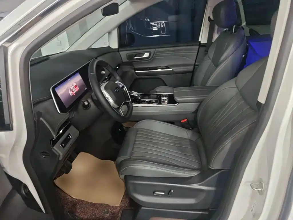JAC Refine Refine RF8 PHEV — миниатюра 15