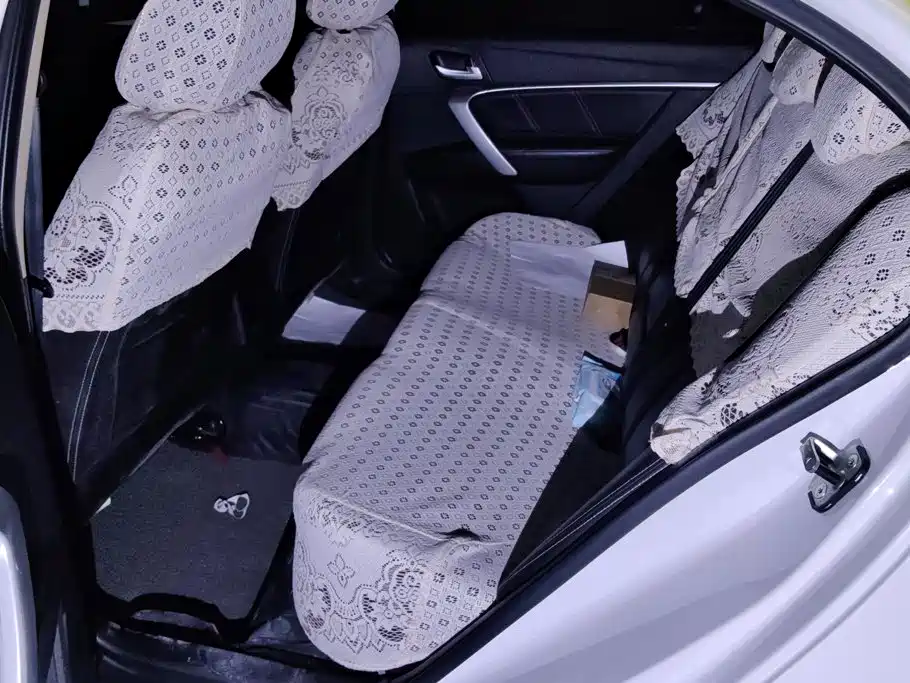 Geely Emgrand — миниатюра 11