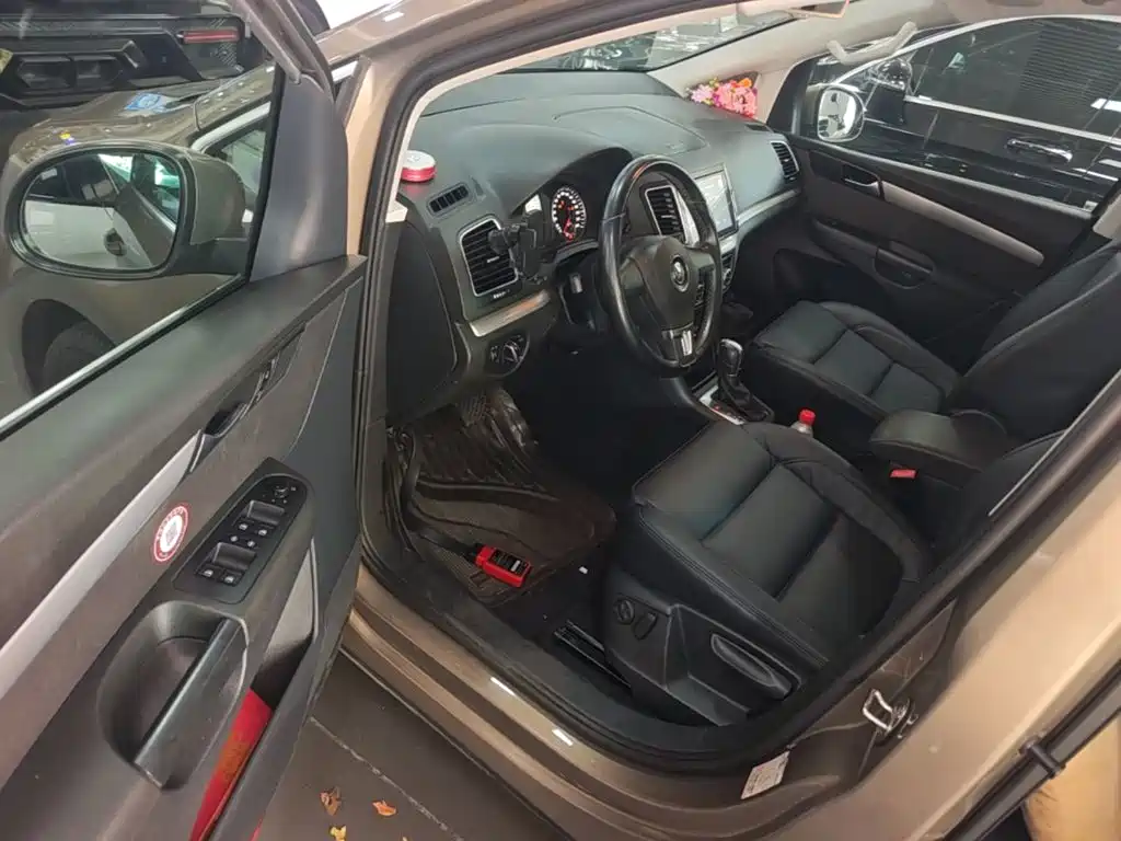 Volkswagen Sharan — миниатюра 16