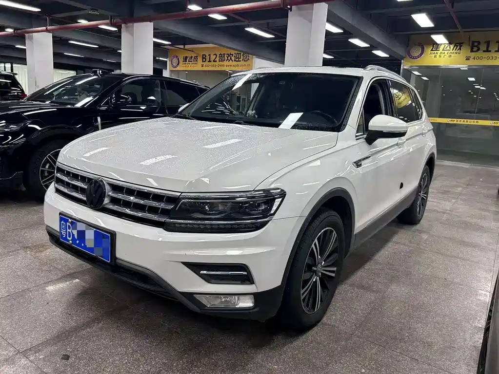 Volkswagen Tiguan L